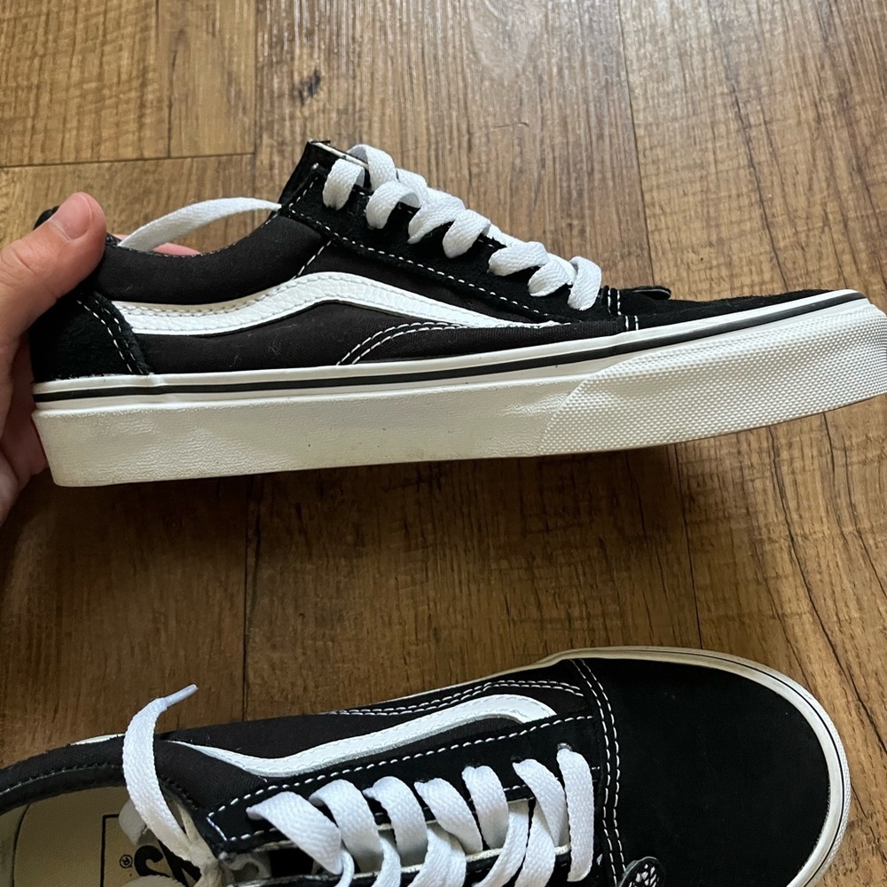 Custom Butterfly Vans - Picture 2 of 3